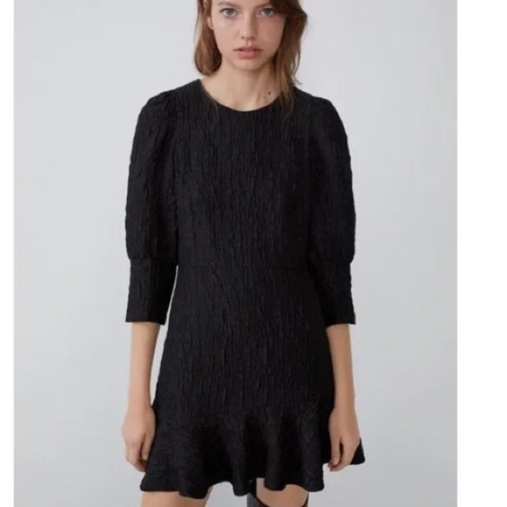 NWOT - Zara black textured party dress with puff sleeves - super cute!